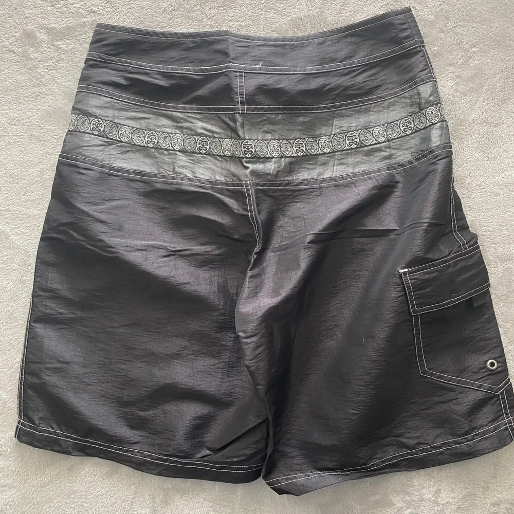 Utility Mens Tiki Mask Board Shorts Black Contrast Stitch Swim Trunks Size 30